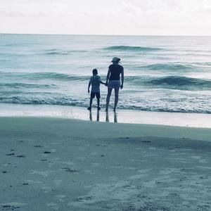 Meet your Posher, Iris